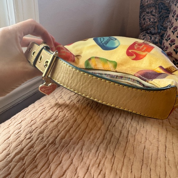 Vintage Y2K Dooney & Bourke Ice Cream/ Popsicles Shoulder Bag, Rainbow Zip🍦 - Picture 5 of 13